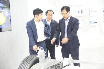 朱新華率隊赴江淮汽車集團考察調研，助力市場深化布局